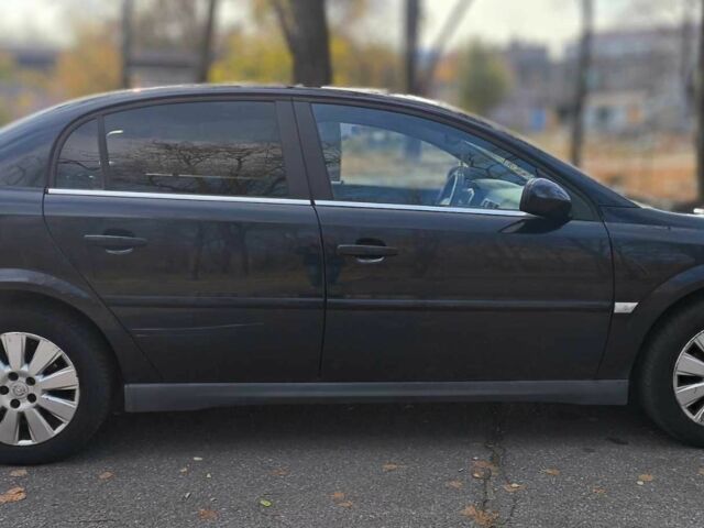 Синий Опель Вектра, объемом двигателя 2.2 л и пробегом 257 тыс. км за 5800 $, фото 2 на Automoto.ua