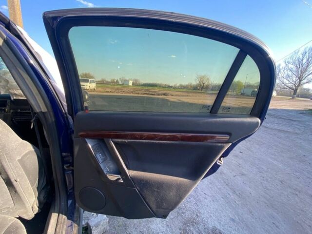 Синий Опель Вектра, объемом двигателя 0 л и пробегом 250 тыс. км за 35000 $, фото 3 на Automoto.ua