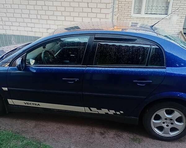 Синій Опель Вектра, об'ємом двигуна 2.2 л та пробігом 301 тис. км за 4300 $, фото 2 на Automoto.ua