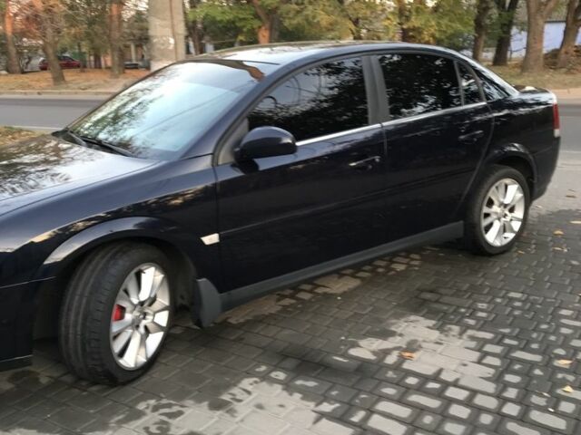 Синий Опель Вектра, объемом двигателя 2.2 л и пробегом 260 тыс. км за 5700 $, фото 1 на Automoto.ua