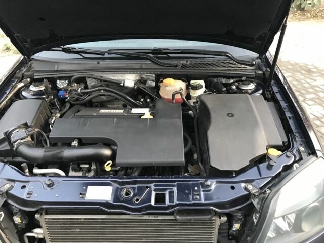 Синий Опель Вектра, объемом двигателя 2.2 л и пробегом 260 тыс. км за 5700 $, фото 6 на Automoto.ua