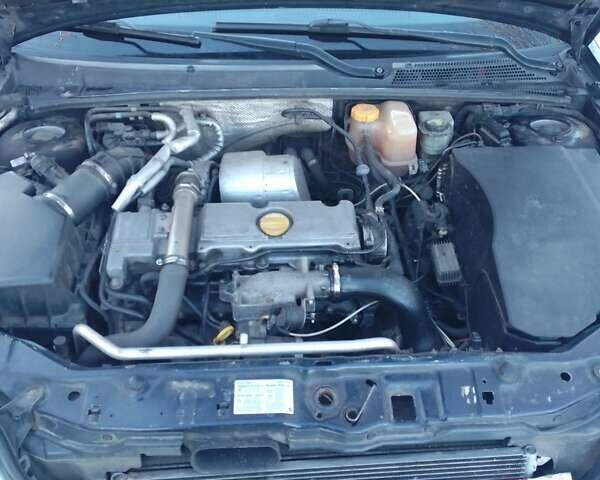 Синий Опель Вектра, объемом двигателя 2.2 л и пробегом 347 тыс. км за 4100 $, фото 14 на Automoto.ua