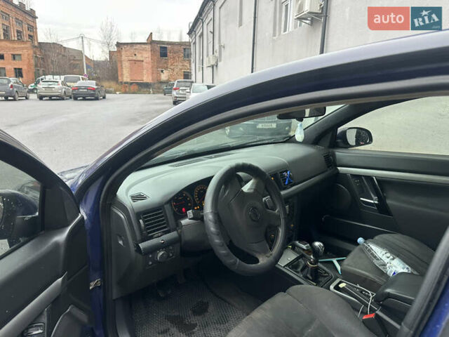 Синій Опель Вектра, об'ємом двигуна 2 л та пробігом 344 тис. км за 3200 $, фото 6 на Automoto.ua