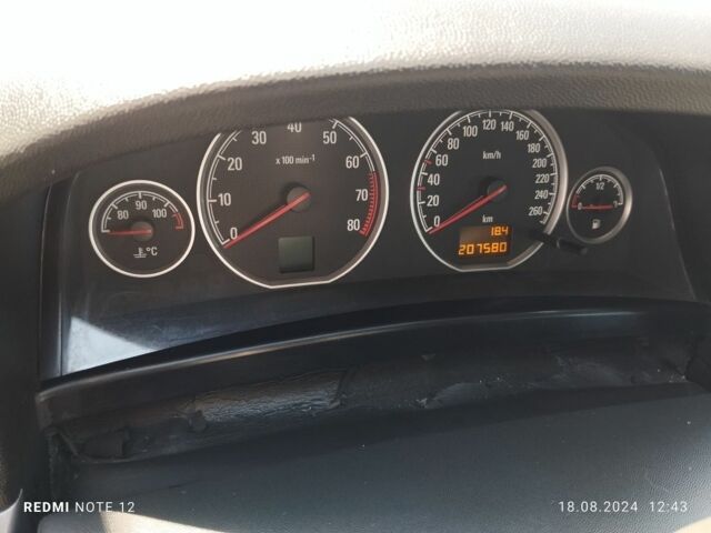 Синій Опель Вектра, об'ємом двигуна 1.8 л та пробігом 215 тис. км за 4400 $, фото 6 на Automoto.ua