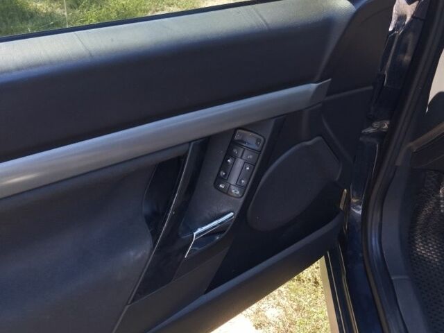 Синій Опель Вектра, об'ємом двигуна 1.8 л та пробігом 215 тис. км за 4400 $, фото 9 на Automoto.ua