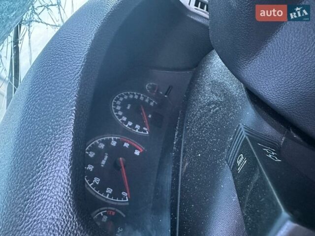 Синій Опель Вектра, об'ємом двигуна 2.2 л та пробігом 220 тис. км за 1150 $, фото 12 на Automoto.ua