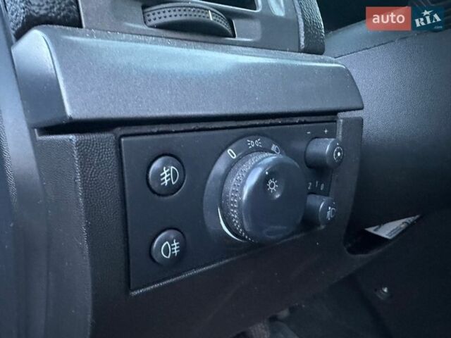 Синій Опель Вектра, об'ємом двигуна 2.2 л та пробігом 220 тис. км за 1150 $, фото 10 на Automoto.ua