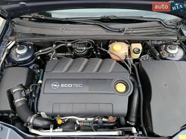 Синий Опель Вектра, объемом двигателя 1.9 л и пробегом 276 тыс. км за 5500 $, фото 25 на Automoto.ua