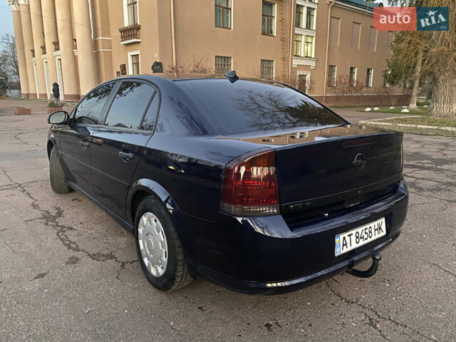 Синій Опель Вектра, об'ємом двигуна 1.8 л та пробігом 220 тис. км за 3999 $, фото 9 на Automoto.ua