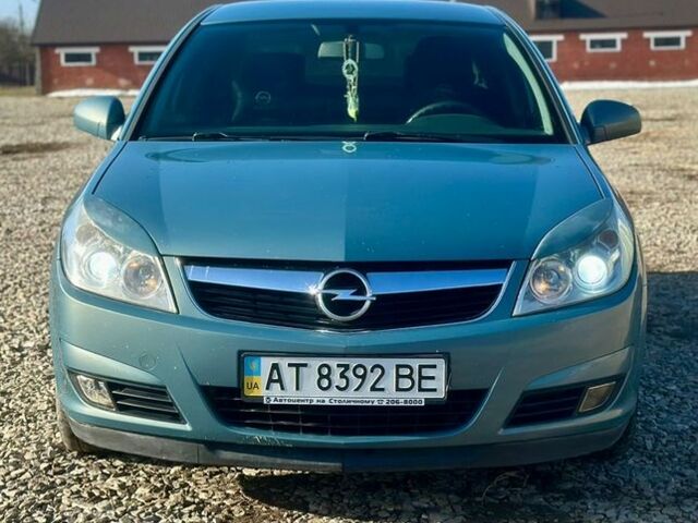 Синий Опель Вектра, объемом двигателя 2.21 л и пробегом 240 тыс. км за 4500 $, фото 1 на Automoto.ua