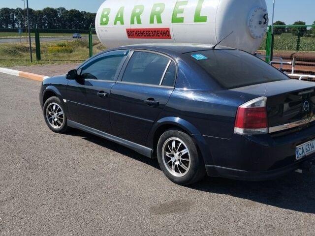 Синій Опель Вектра, об'ємом двигуна 1.8 л та пробігом 215 тис. км за 4400 $, фото 1 на Automoto.ua