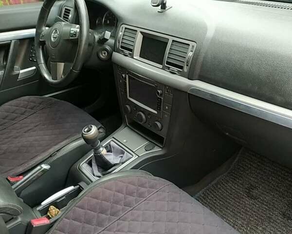 Синий Опель Вектра, объемом двигателя 2.96 л и пробегом 360 тыс. км за 4300 $, фото 37 на Automoto.ua