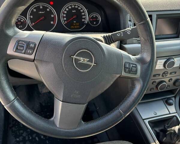 Синий Опель Вектра, объемом двигателя 0 л и пробегом 290 тыс. км за 3500 $, фото 5 на Automoto.ua