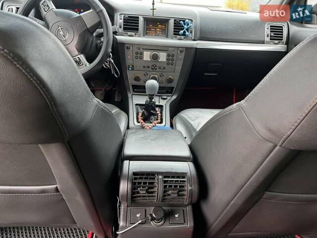 Синій Опель Вектра, об'ємом двигуна 2.2 л та пробігом 320 тис. км за 4400 $, фото 5 на Automoto.ua