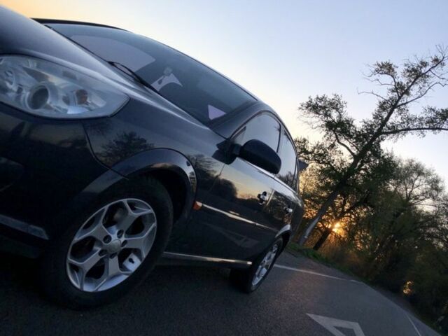 Опель Вектра 2006 в Киеве на Automoto.ua Синий Опель Вектра, объемом двигателя 2.2 л и пробегом 226 тыс. км за 5600 $, фото 1 на Automoto.ua