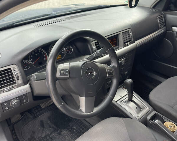 Синий Опель Вектра, объемом двигателя 2.2 л и пробегом 193 тыс. км за 5200 $, фото 11 на Automoto.ua