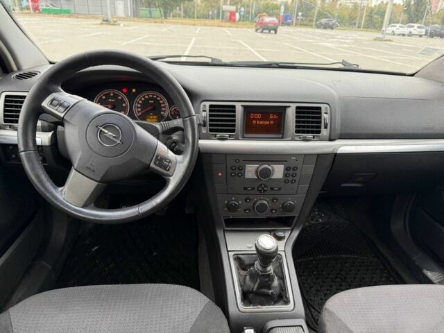 Синий Опель Вектра, объемом двигателя 1.9 л и пробегом 302 тыс. км за 2500 $, фото 7 на Automoto.ua