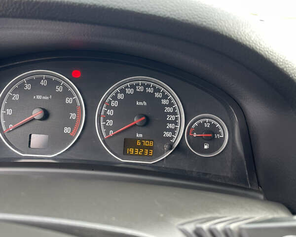 Синий Опель Вектра, объемом двигателя 2.2 л и пробегом 193 тыс. км за 5200 $, фото 12 на Automoto.ua