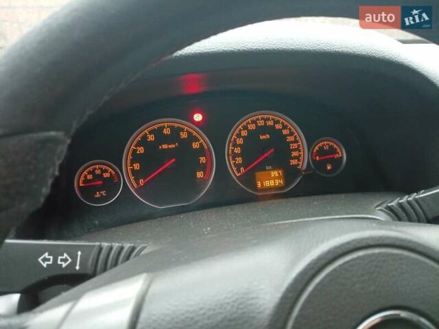 Синій Опель Вектра, об'ємом двигуна 2.2 л та пробігом 318 тис. км за 3500 $, фото 8 на Automoto.ua