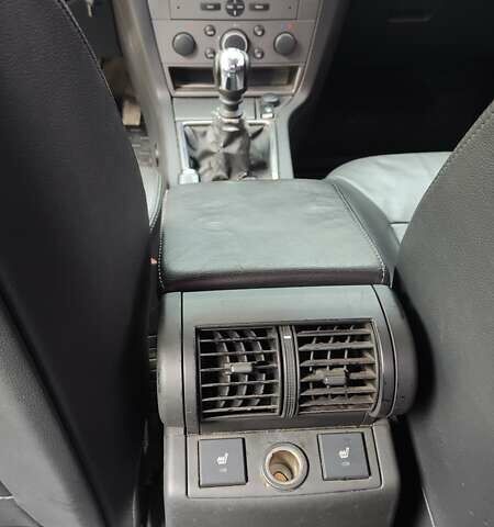 Синий Опель Вектра, объемом двигателя 2.2 л и пробегом 115 тыс. км за 5500 $, фото 11 на Automoto.ua