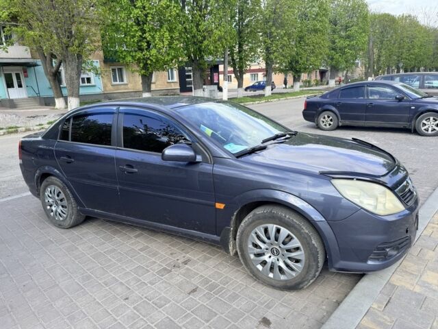 Синий Опель Вектра, объемом двигателя 1.8 л и пробегом 237 тыс. км за 3504 $, фото 1 на Automoto.ua