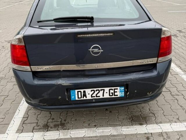 Синий Опель Вектра, объемом двигателя 1.9 л и пробегом 302 тыс. км за 2500 $, фото 3 на Automoto.ua