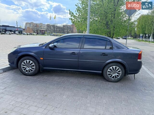 Синий Опель Вектра, объемом двигателя 1.8 л и пробегом 223 тыс. км за 4800 $, фото 7 на Automoto.ua
