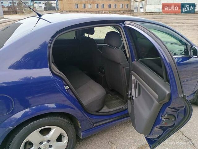 Синий Опель Вектра, объемом двигателя 1.91 л и пробегом 205 тыс. км за 4650 $, фото 15 на Automoto.ua