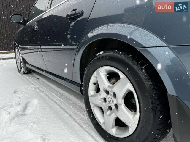 Синий Опель Вектра, объемом двигателя 2.2 л и пробегом 200 тыс. км за 4500 $, фото 27 на Automoto.ua