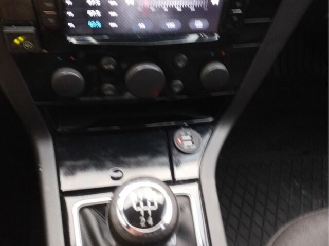 Синий Опель Вектра, объемом двигателя 1.8 л и пробегом 325 тыс. км за 3900 $, фото 3 на Automoto.ua