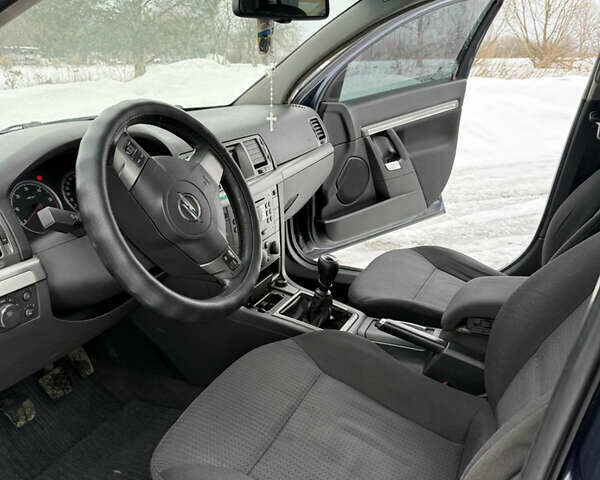 Синій Опель Вектра, об'ємом двигуна 1.9 л та пробігом 202 тис. км за 3400 $, фото 6 на Automoto.ua