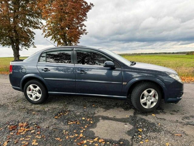 Синий Опель Вектра, объемом двигателя 2.2 л и пробегом 330 тыс. км за 6800 $, фото 2 на Automoto.ua