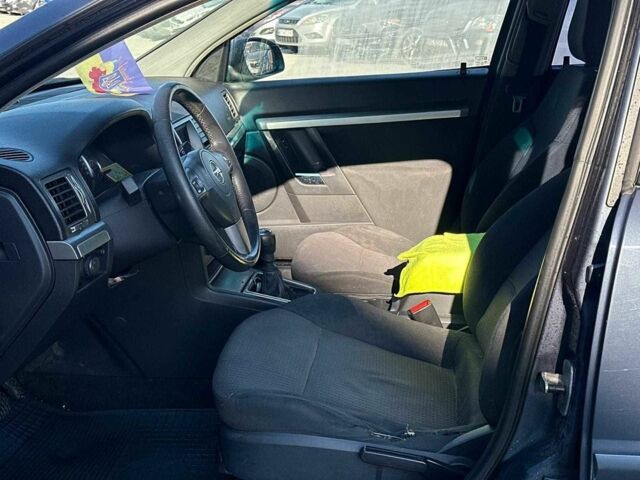 Синий Опель Вектра, объемом двигателя 1.8 л и пробегом 306 тыс. км за 5190 $, фото 18 на Automoto.ua