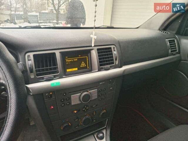 Синій Опель Вектра, об'ємом двигуна 1.9 л та пробігом 203 тис. км за 2699 $, фото 21 на Automoto.ua