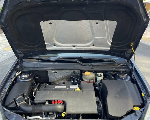 Синий Опель Вектра, объемом двигателя 2.2 л и пробегом 203 тыс. км за 4550 $, фото 12 на Automoto.ua