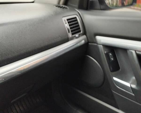 Синій Опель Вектра, об'ємом двигуна 1.8 л та пробігом 325 тис. км за 3999 $, фото 1 на Automoto.ua