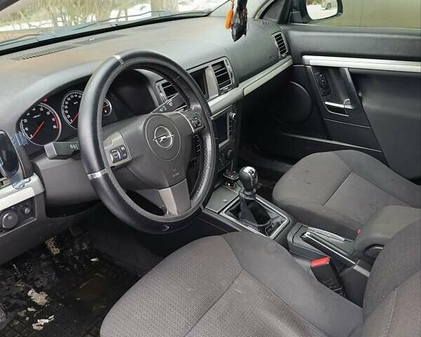 Синий Опель Вектра, объемом двигателя 2.2 л и пробегом 280 тыс. км за 5000 $, фото 2 на Automoto.ua