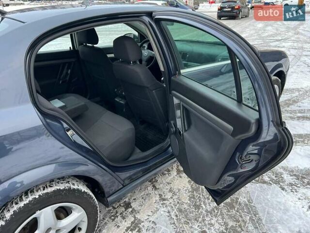 Синій Опель Вектра, об'ємом двигуна 1.8 л та пробігом 270 тис. км за 5200 $, фото 7 на Automoto.ua