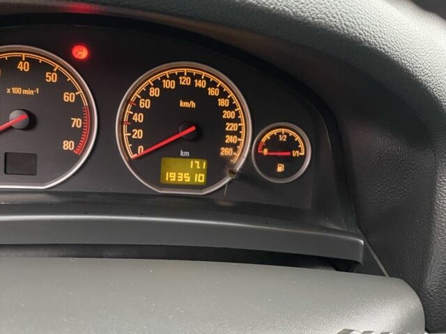 Синий Опель Вектра, объемом двигателя 2.2 л и пробегом 193 тыс. км за 4500 $, фото 11 на Automoto.ua