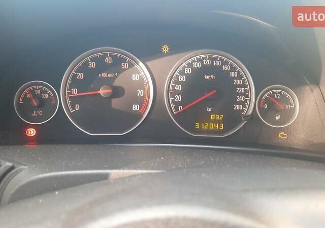 Синий Опель Вектра, объемом двигателя 2.2 л и пробегом 335 тыс. км за 4500 $, фото 2 на Automoto.ua