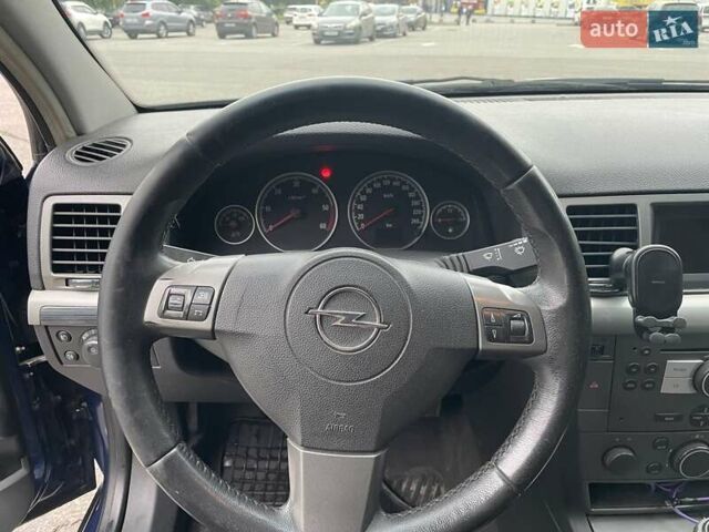 Синий Опель Вектра, объемом двигателя 1.9 л и пробегом 359 тыс. км за 4600 $, фото 9 на Automoto.ua