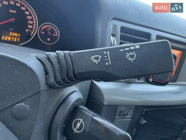 Синій Опель Вектра, об'ємом двигуна 2.2 л та пробігом 229 тис. км за 5290 $, фото 21 на Automoto.ua