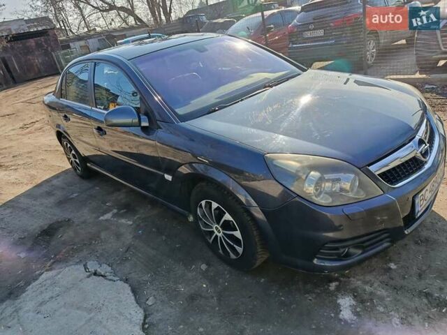 Синий Опель Вектра, объемом двигателя 1.8 л и пробегом 247 тыс. км за 3999 $, фото 3 на Automoto.ua