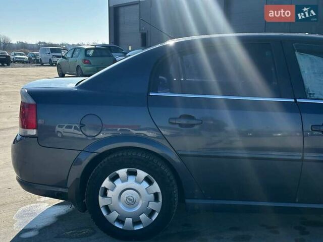 Синий Опель Вектра, объемом двигателя 1.8 л и пробегом 306 тыс. км за 5190 $, фото 5 на Automoto.ua