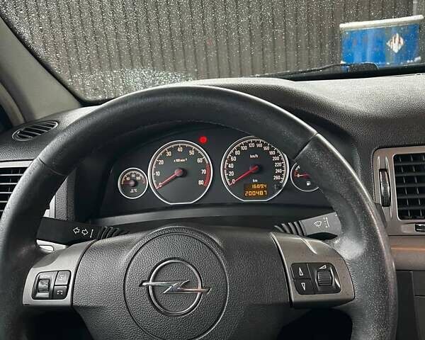 Синій Опель Вектра, об'ємом двигуна 2.2 л та пробігом 200 тис. км за 5600 $, фото 55 на Automoto.ua