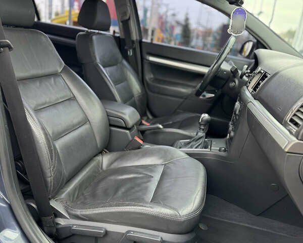 Синий Опель Вектра, объемом двигателя 2.2 л и пробегом 187 тыс. км за 6999 $, фото 23 на Automoto.ua