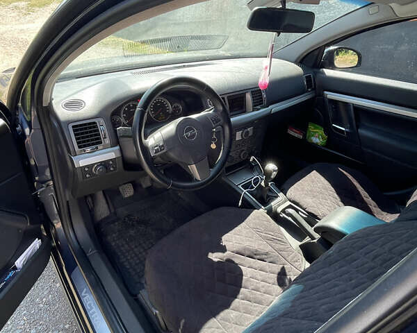 Синий Опель Вектра, объемом двигателя 1.91 л и пробегом 306 тыс. км за 6000 $, фото 8 на Automoto.ua