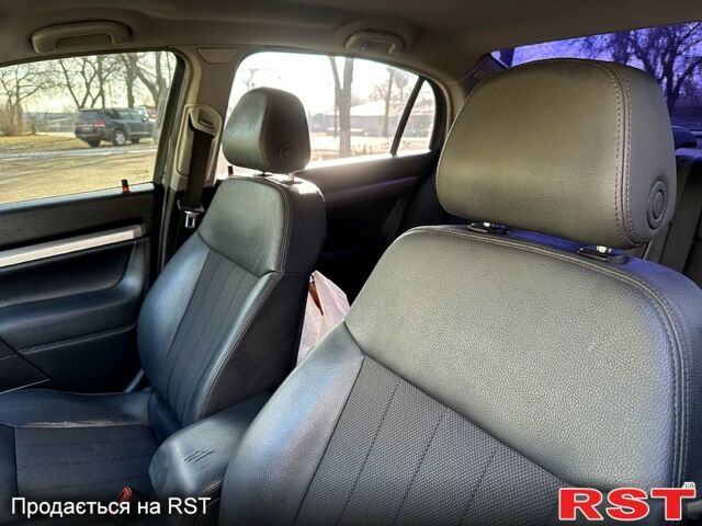 Синий Опель Вектра, объемом двигателя 3 л и пробегом 240 тыс. км за 5200 $, фото 8 на Automoto.ua