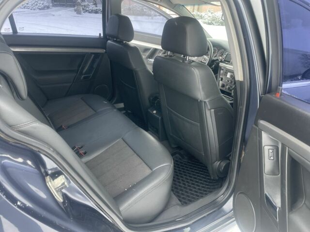 Синий Опель Вектра, объемом двигателя 2.2 л и пробегом 185 тыс. км за 5300 $, фото 14 на Automoto.ua