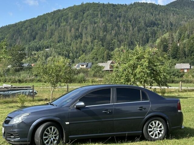 Синий Опель Вектра, объемом двигателя 2.2 л и пробегом 245 тыс. км за 5492 $, фото 4 на Automoto.ua